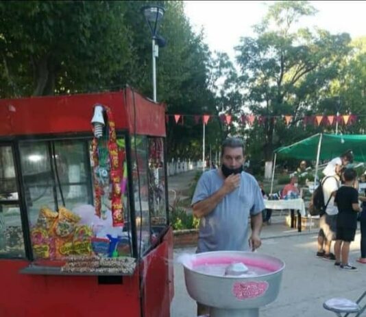 SUELTA DE GLOBOS POR EL FALLECIMIENTO DE CARLOS