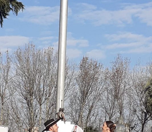 ACTO OFICIAL POR EL DIA DE LA INDEPENDENCIA EN LA PLAZA CENTRAL