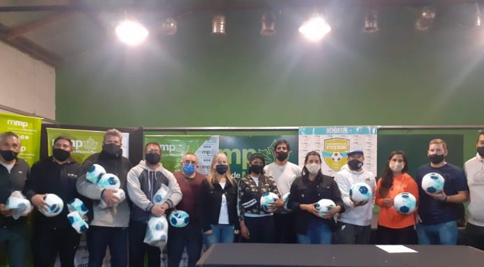 FÚTBOL: ENTREGA DE VOUCHERS A CLUBES LOCALES Y COMIENZO DE LA LIGA INFANTIL