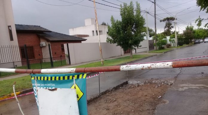 YA COMENZARON LAS REPARACIONES EN ESQUINA RODRÍGUEZ PEÑA Y SARMIENTO