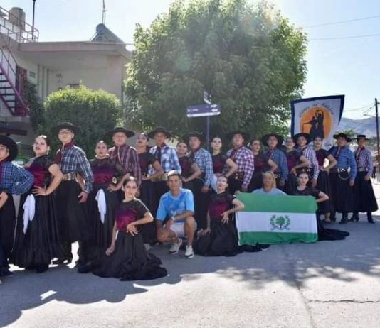 EL BALLET ‘LATIDOS DEL FOLCLORE’ VIAJA A CÓRDOBA PARA BAILAR EN COSQUÍN