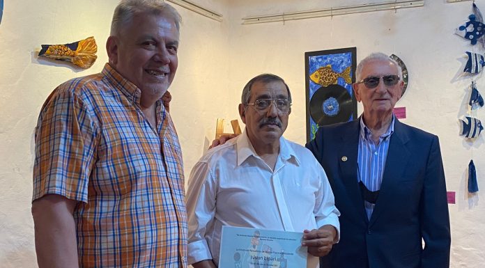 RECONOCIMIENTO A LOS PERIODISTAS PIONEROS DE LA REVISTA REALIDAD