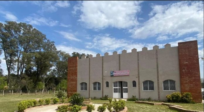 LA COLECTIVIDAD PORTUGUESA REALIZA UNA VENTA DE COMIDAS PARA RECAUDAR FONDOS