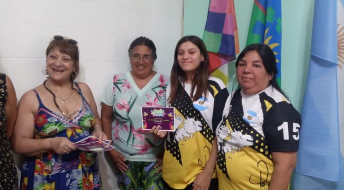 SE BRINDÓ AYUDA ECONÓMICA A LAS MURGAS LOCALES