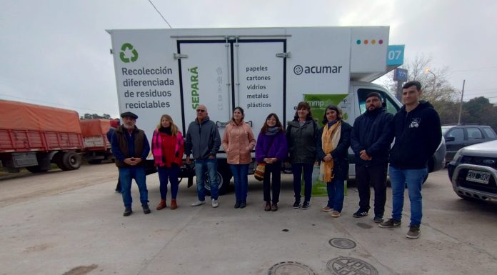 ACUMAR entregó un nuevo vehículo a Ambiente