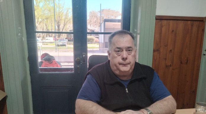 SE REALIZÓ UN ALLANAMIENTO EN LA TROCHA