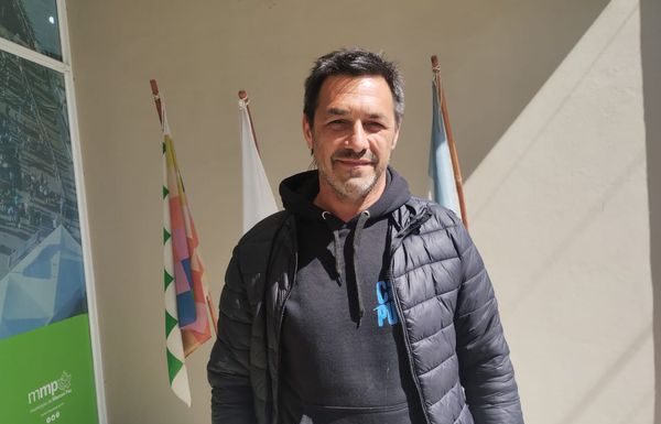 SEBASTIÁN AMEIGEIRAS PRESENTA SU LIBRO