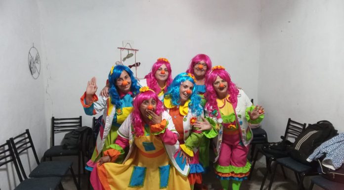 ´PAYAMÉDICAS´ VISITARON EL CENTRO CULTURAL Y DE DÍA ´UNA FLOR AMARILLA´