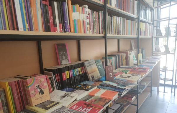 VIETNAM LIBROS FESTEJA SUS DOS AÑOS