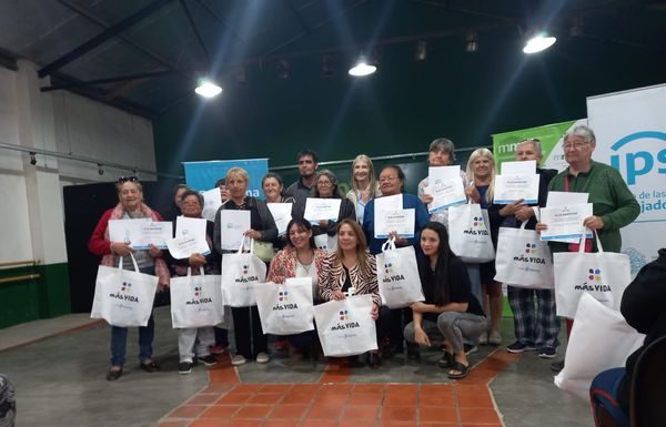 ACTO ENTREGA DE SUBSIDIOS A TRABAJADORAS VECINALES