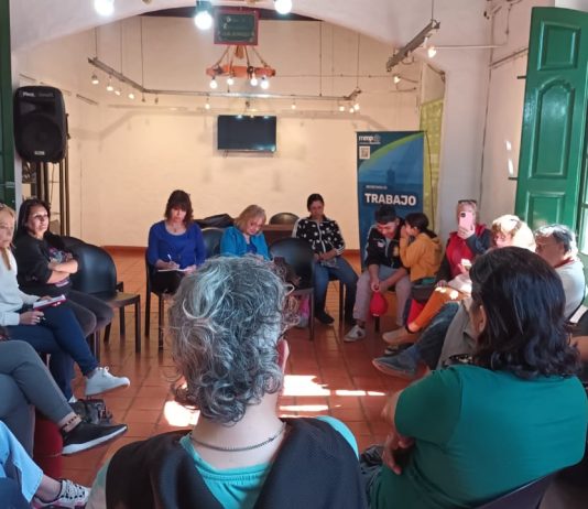 CHARLA DE PREVENCIÓN DEL SUICIDO POR ‘FLOR AMARILLA’