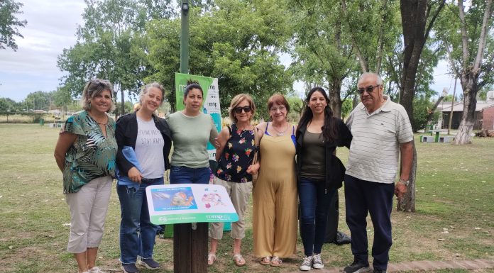 SE RE-COLOCÓ LA PLACA EN HOMENAJE A HEBE DE BONAFINI EN EL BARRIO SANCHEZ