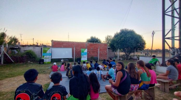 EL CINE MÓVIL NO PARA