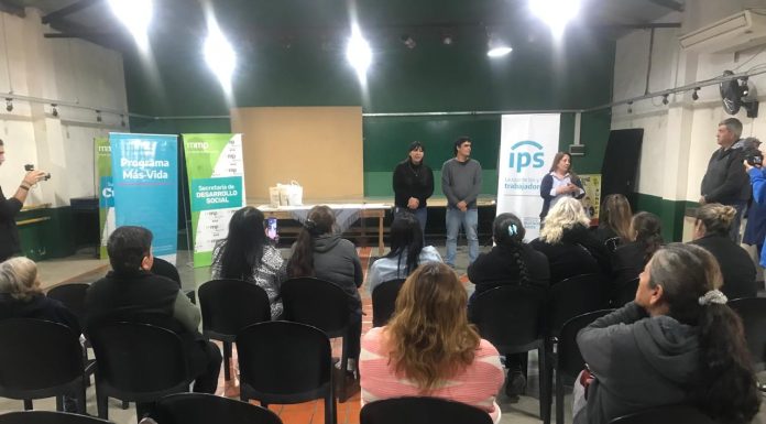 ENTREGARON SUBSIDIOS A MANZANERAS EN RECONOCIMIENTO A SU LABOR COMUNITARIA