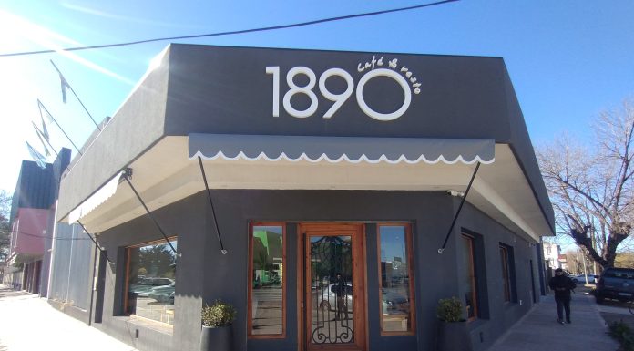 CAFÉ RESTÓ 1890 ABRIÓ SUS PUERTAS EN MARCOS PAZ