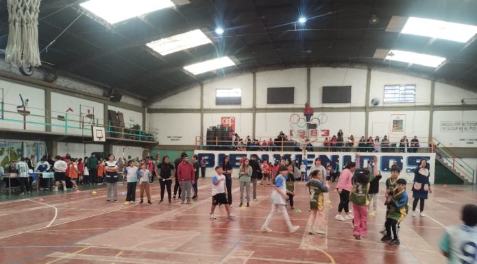 MASIVO ENCUENTRO DE MINIHÁNDBOL PARA QUINTOS AÑOS DE ESCUELAS PRIMARIAS