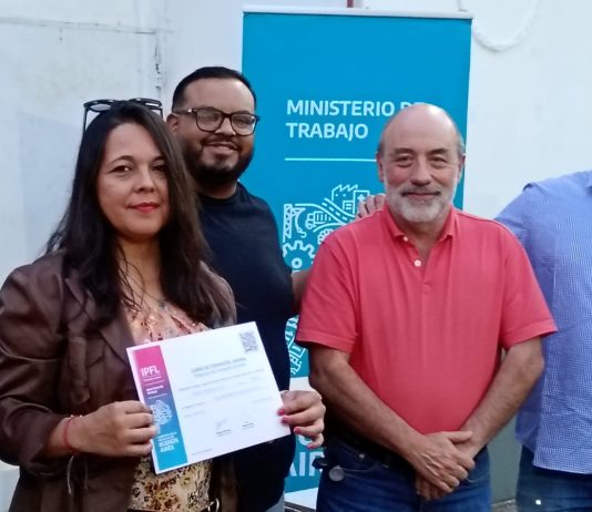 PRIMEROS EGRRESADOS DEL CFL