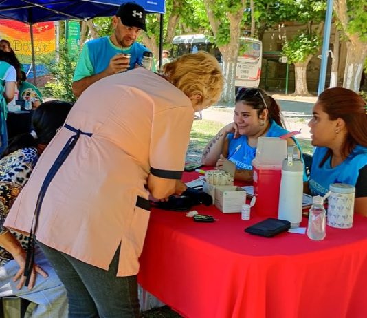 LUEGO DE UNA SEMANA DE ACTIVIDADES, SALUD ORGANIZÓ UNA KERMESSE INFORMATIVA SOBRE LA DIABETES