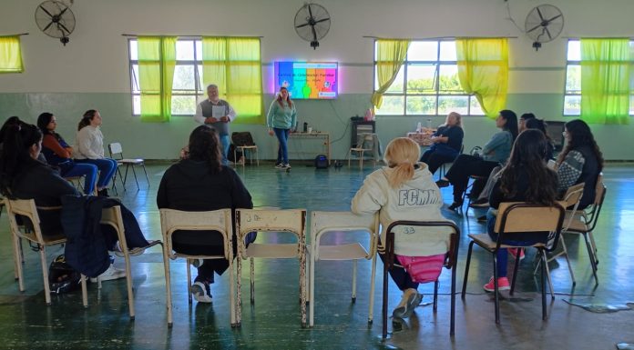SE DICTÓ EL TALLER ‘MIRADAS DE CUIDADO’ DEL COF EN LA ESCUELA N°1