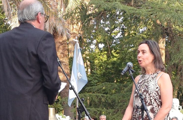 LOS FUNCIONARIOS ELECTOS JURARON EN LA PLAZA SAN MARTÍN