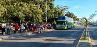 SALEN DOS MICROS RUMBO A LAS TERMAS DE GENERAL BELGRANO