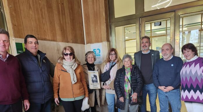 SE REALIZÓ EL DESCUBRIENTO DE UNA PLACA EN CONMEMORACIÓN A LOS DESAPARECIDOS LOCALES