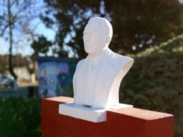 OFRENDA FLORAL EN HOMENAJE A HIPÓLITO YRIGOYEN EN MARCOS PAZ