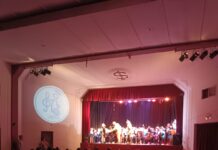 PRESENTACIÓN DE ‘UN VAGÓN DE CANCIONES’ EN EL CENTRO CULTURAL ROMA