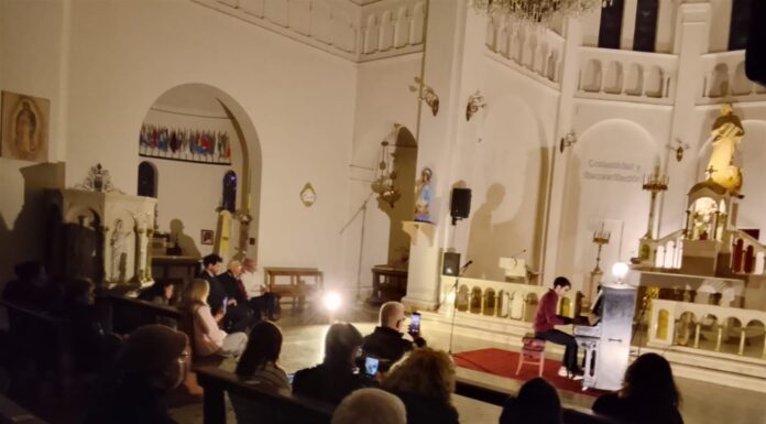 PRESENTACIÓN MUSICAL EN LA IGLESIA SAN MARCOS EVANGELISTA