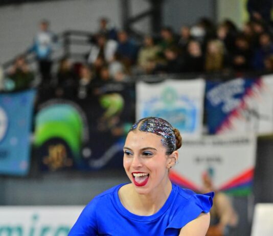 EMMA GAGLIARDI CAMPEONA NACIONAL DE PATÍN ARTÍSTICO