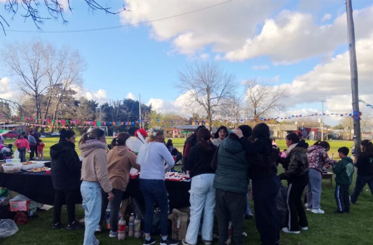 FESTEJO EN EL PLAYÓN MULTIDEPORTES DEL BARRIO MARTÍN FIERRO POR EL DÍA DE LAS INFANCIAS