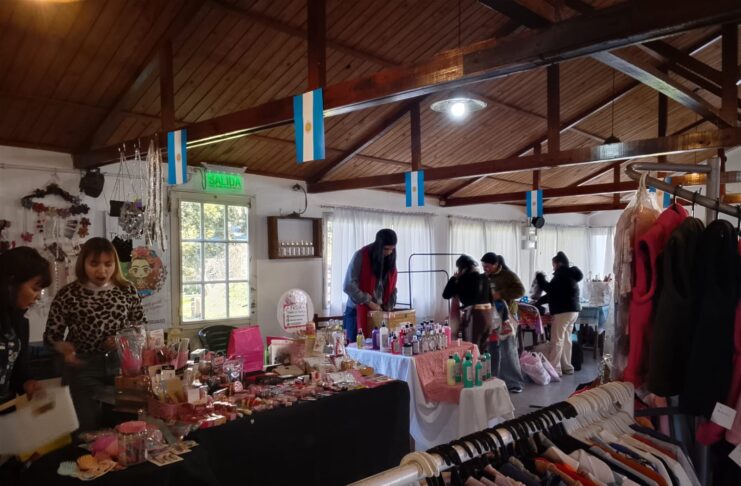 FERIA DE EMPRENDEDORES EN EL CLUB SAPA