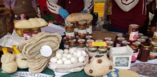 PUESTO DE LA ESCUELA AGRARIA N° 1 EN LA FIESTA DEL JAMÓN