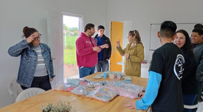 EL TALLER PROTEGIDO UTILIZÓ EL HORNO DE CERÁMICA DEL POLO PRODUCTIVO