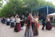 DESFILE TRADICIONALISTA POR EL DÍA DEL PUEBLO